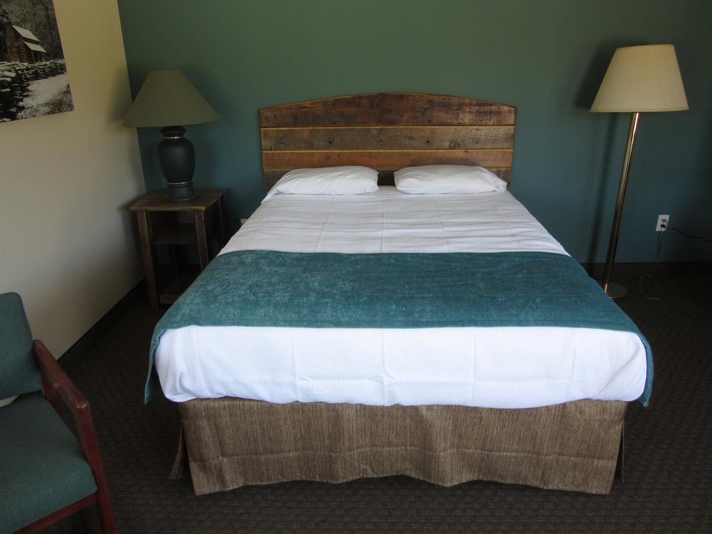 Al'S Westward Ho Motel West Yellowstone Dış mekan fotoğraf